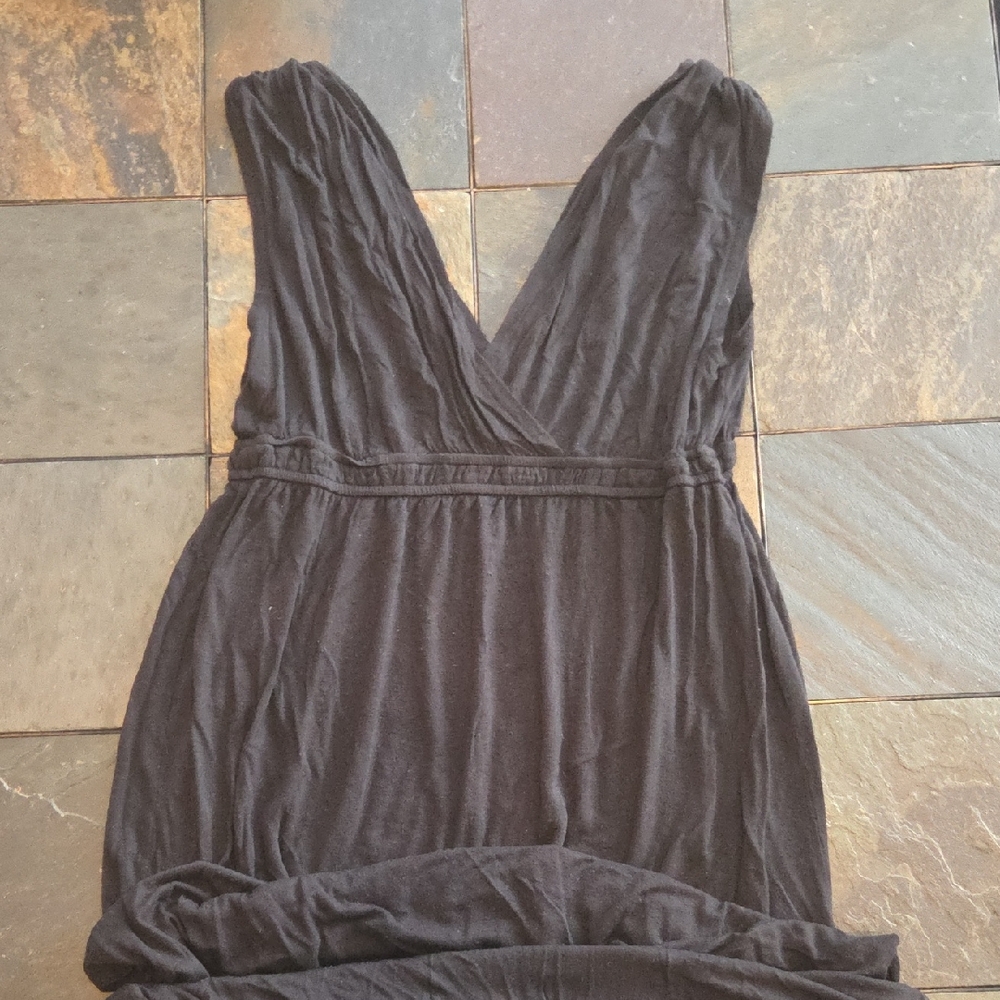 Elegant Black Sleeveless Dress